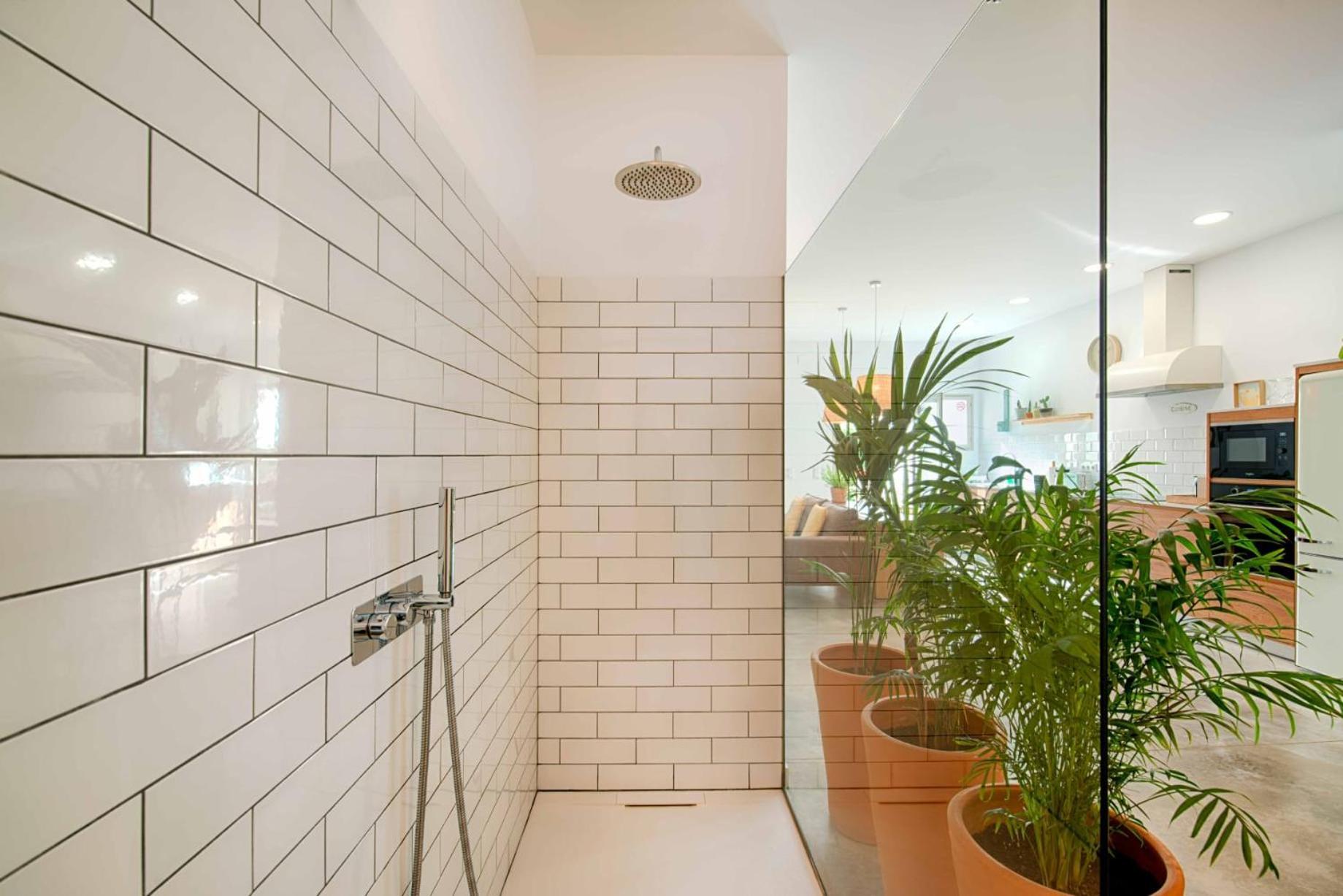 Apartament Loft Con Piscina Climatizada De Agua Salada Y Parking En El Centro De Figueres Figueres  Zewnętrze zdjęcie